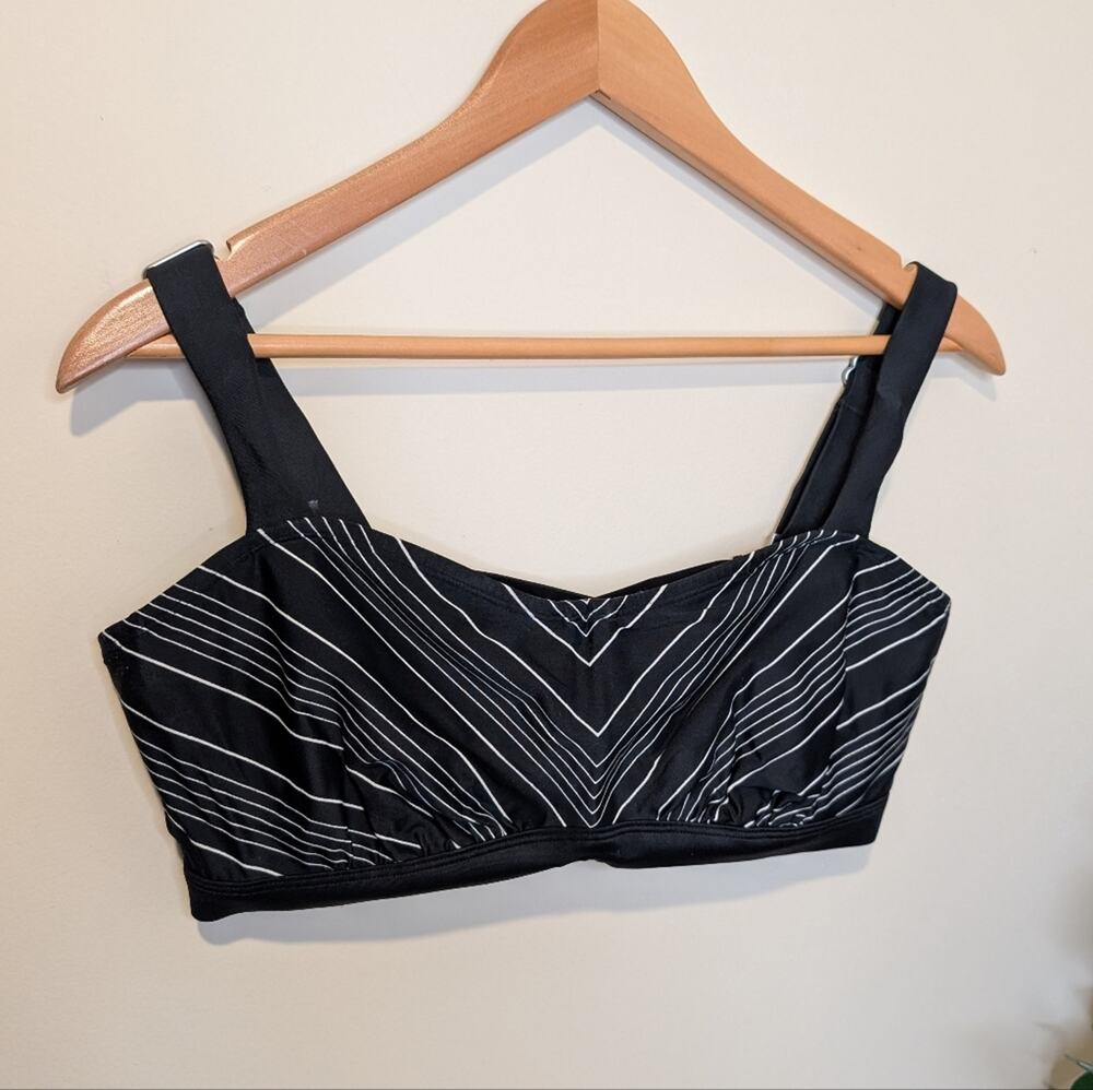 Athleta Wrap Bikini Top Black White Vibe Stripe 38D/DD